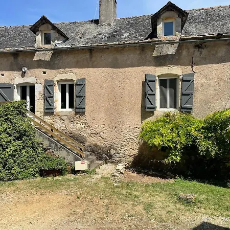 Entre Lot Et Aveyron Piscine *